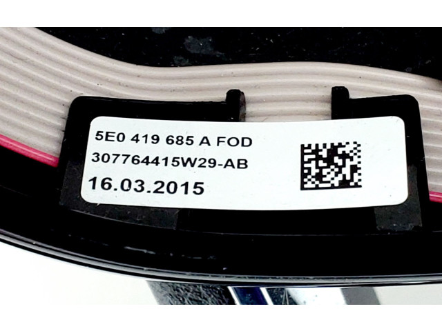 Руль Skoda Fabia Mk3 (NJ) 2015 - 2021 года 5E0419091, 5E0419685