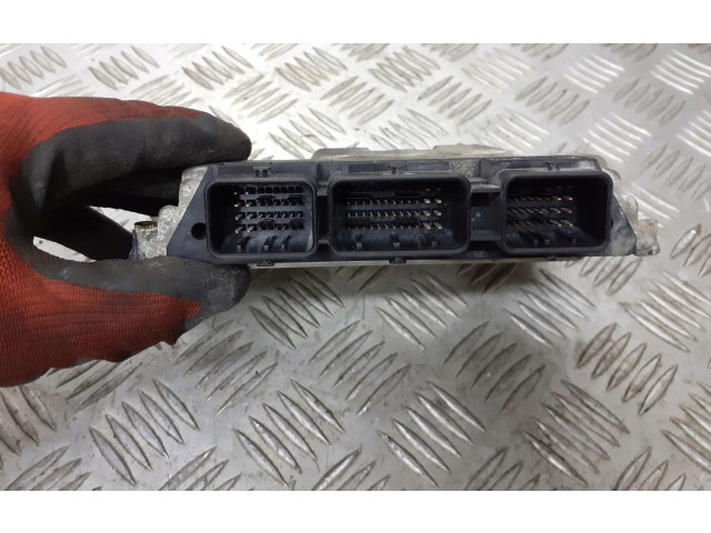 Блок управления двигателя 3M61-12A650-AC   Mazda 3 I