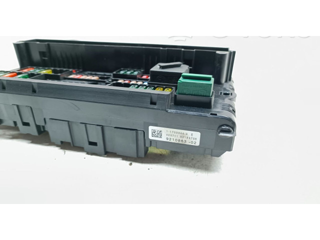 Блок предохранителей 9210863 BMW X3 F25