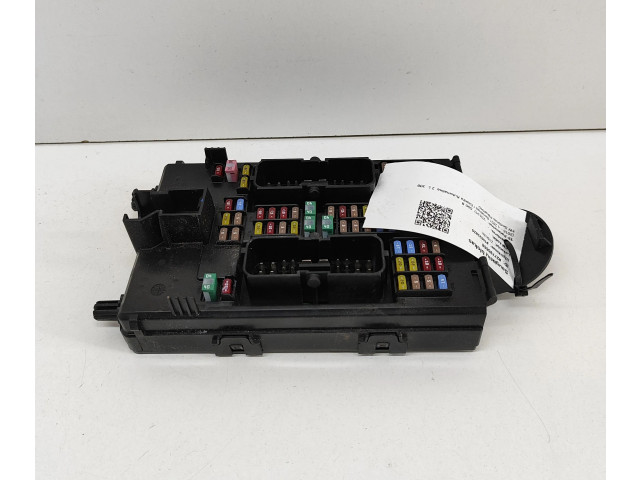 Блок предохранителей 31682732   Volvo S90, V90    