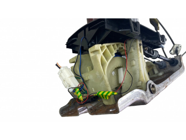 Механизм переключения передач (кулиса) (в салоне)