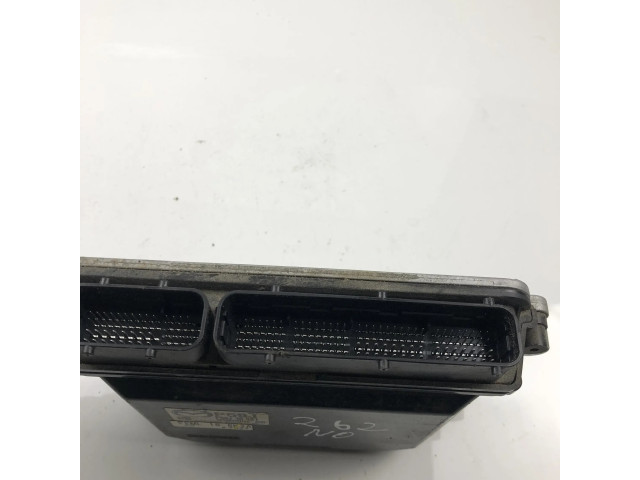 Блок управления двигателем Блок управления P59J18881 Mazda 3 II