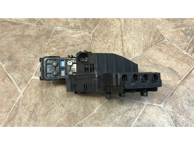 Pojistková skříňka A1665405202 Mercedes-Benz GLE (W166 - C292) 2015