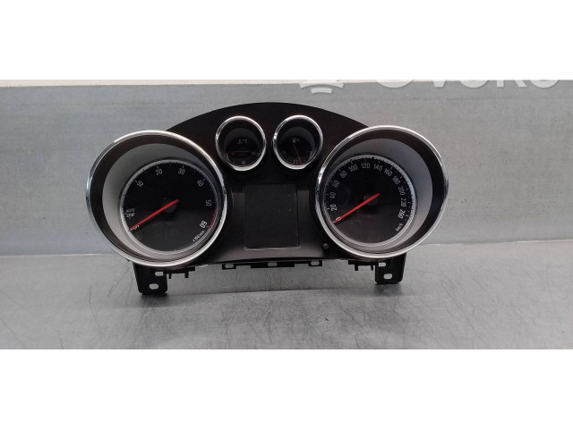 Přístrojová deska Opel Zafira C 2015 13460582