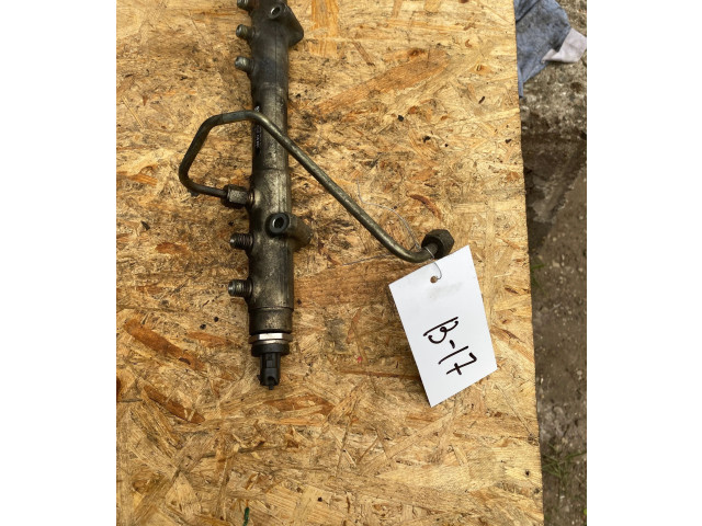 Топливная рампа 30757146   Volvo V70  