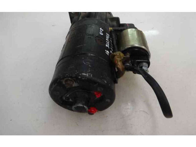 Генератор    Nissan Vanette      