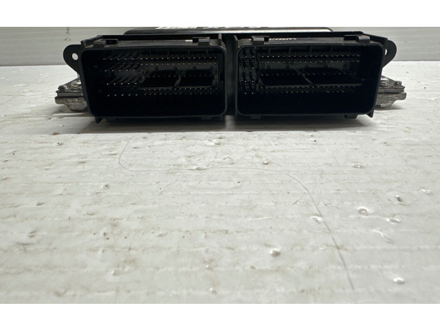 Блок управления двигателя 31452230   Volvo XC90