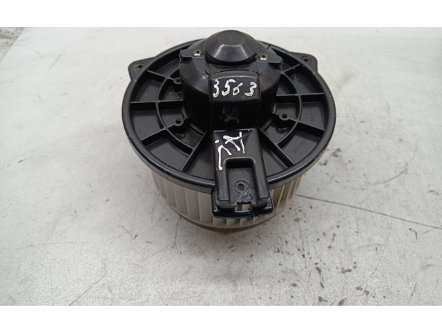 Вентилятор печки 194000 Toyota Avensis T250