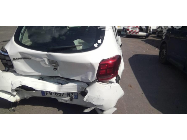 Генератор 231005933R Dacia Sandero