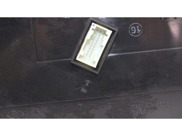 Přístrojová deska Citroen Berlingo 2018 9817599980