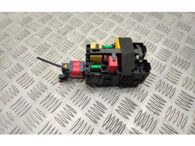 Блок предохранителей 453535801, 4535358 Peugeot 2008 I