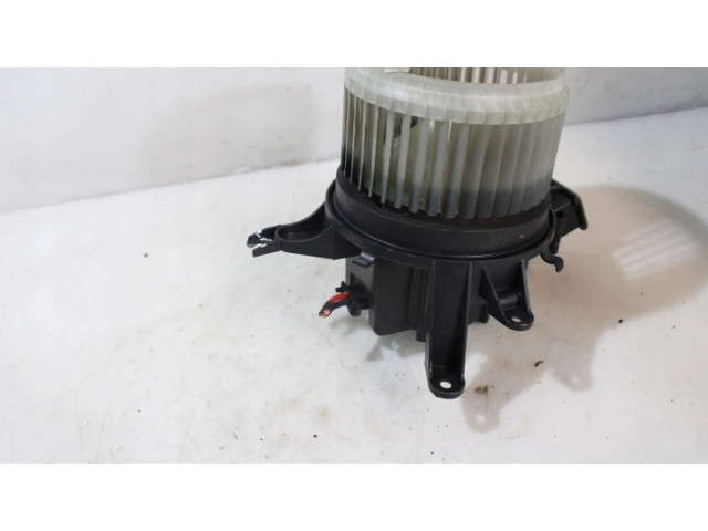 Вентилятор печки Jeep Compass