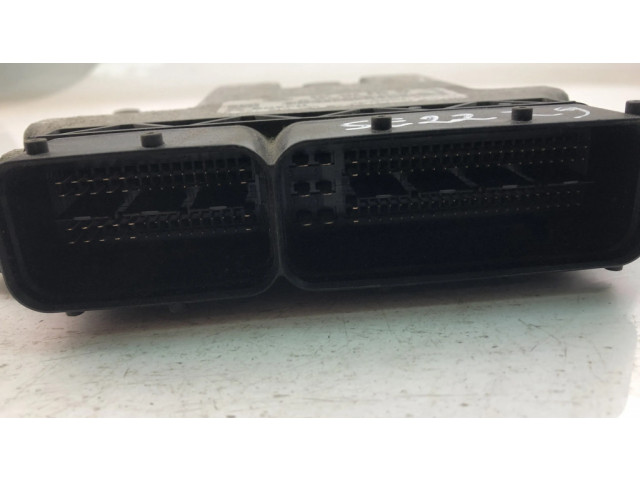 Блок управления двигателя 03L906018DB Skoda Yeti (5L)