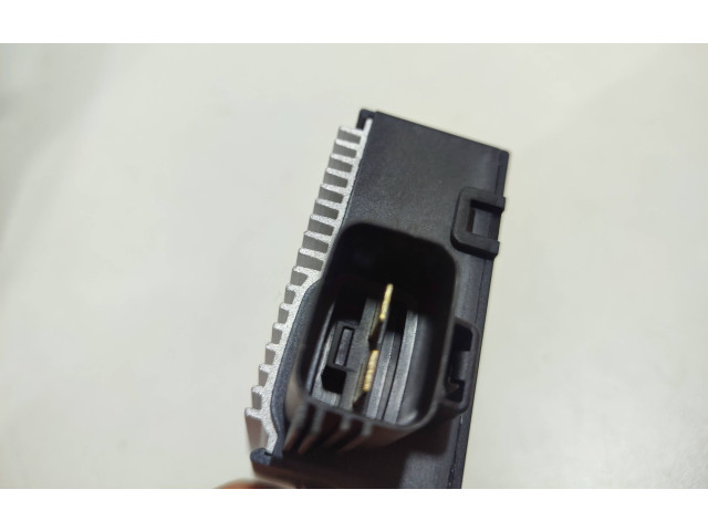 Модуль управления вентилятором 23506648   Chevrolet Camaro