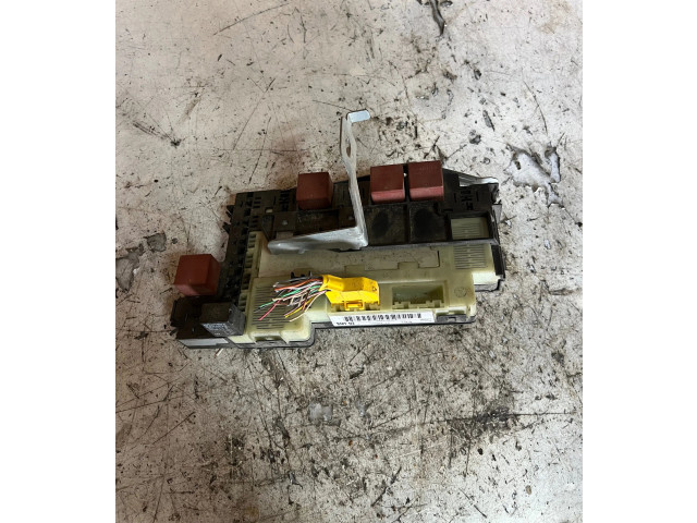 Блок предохранителей P7700411319C, 423030D029   Renault Clio II    