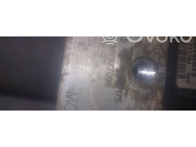 Блок АБС MR977096 Mitsubishi Colt 2004 - 2008 года