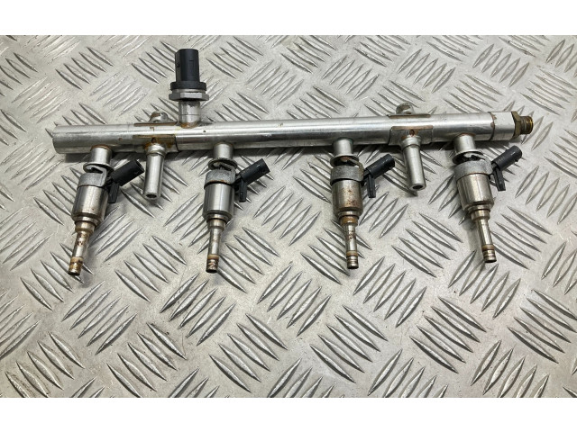 Топливная рампа 06K133317G, 06J906051F   Audi A3 S3 8V   для двигателя CJS