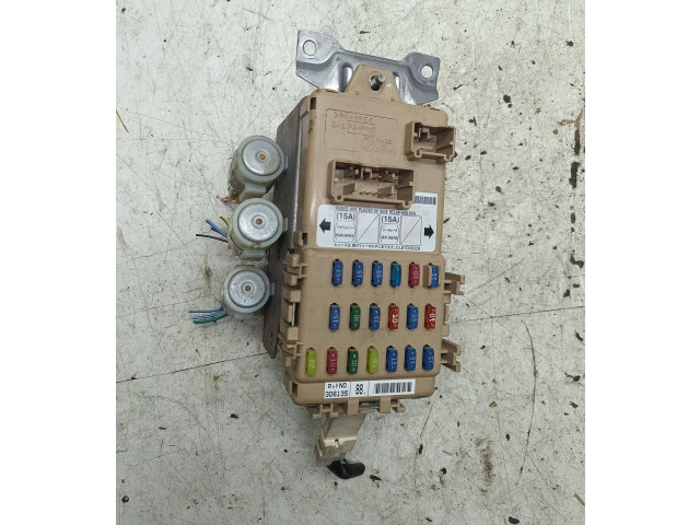 Блок предохранителей 306135   Subaru Forester SG    