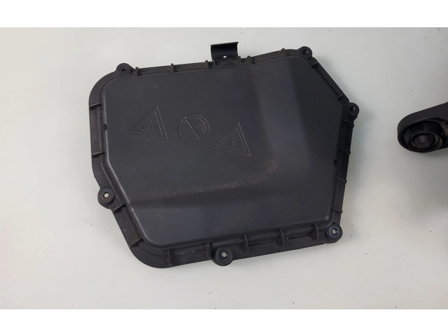 Блок предохранителей  8509909   BMW X3 F25    