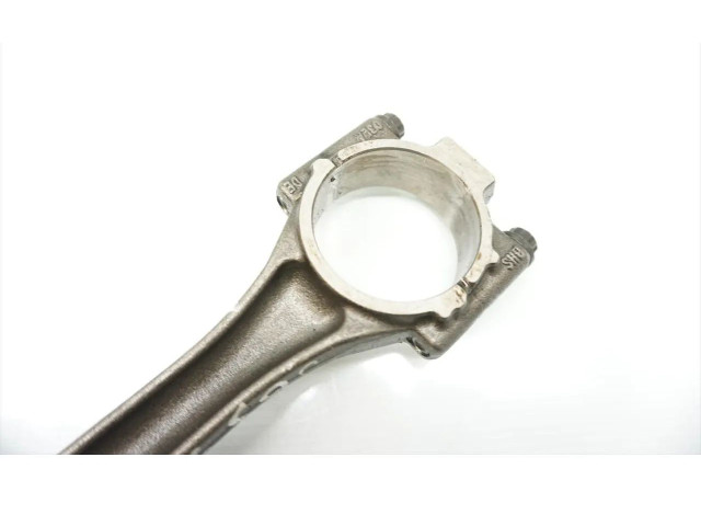  Поршень с шатуном    Volkswagen Golf Cross  