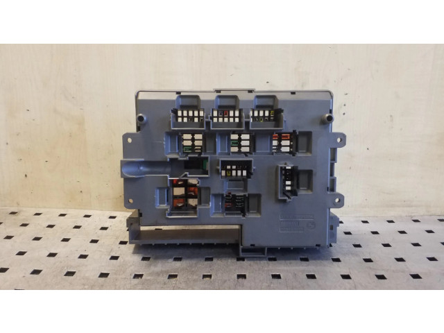 Pojistková skříňka 9119446 BMW X1 E84 2010