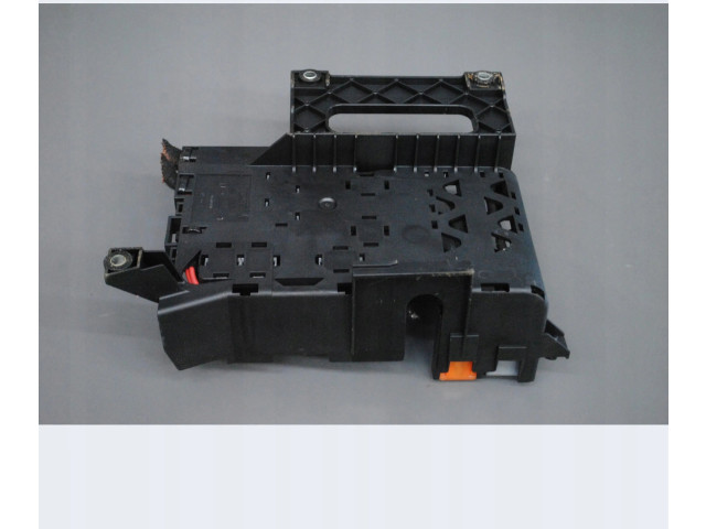   Pojistková skříňka 7L0937548C   Audi Q7 4L 2005