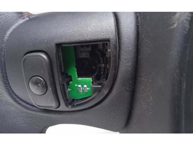 Руль Jeep Renegade  2014- года 07356038230      