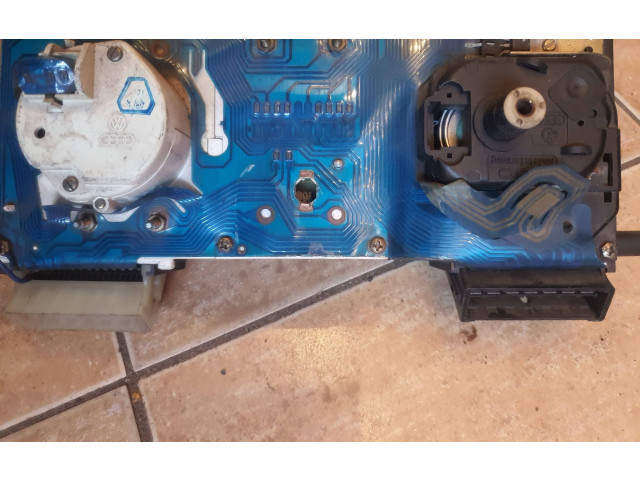 Панель приборов 88481490, X161207770 Volkswagen Golf II