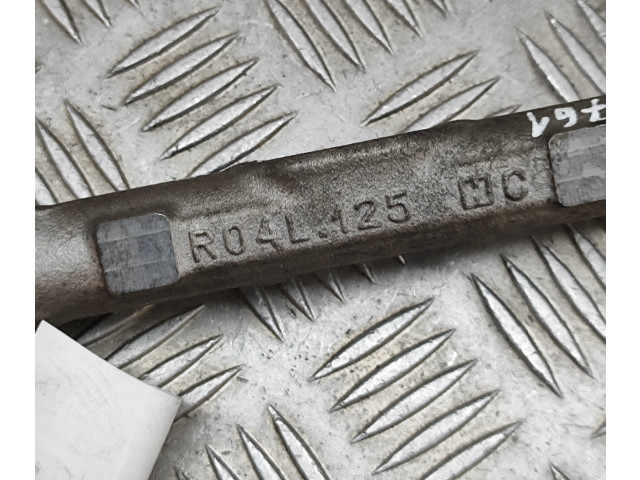 Топливная рампа 04L130089E, 04L130764   Audi A1   для двигателя CFHB