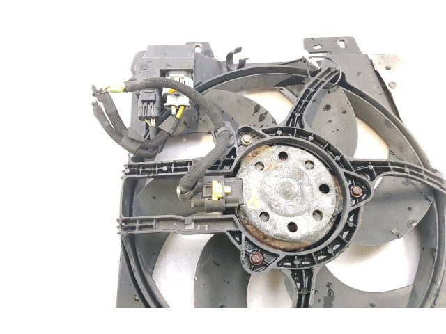 Вентилятор радиатора 9812028580 Citroen C2