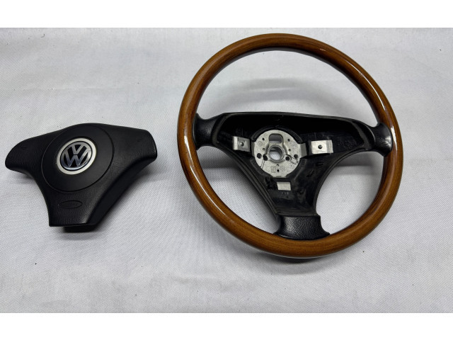 Руль Volkswagen Golf IV 1998 - 2005 года 3b0124c