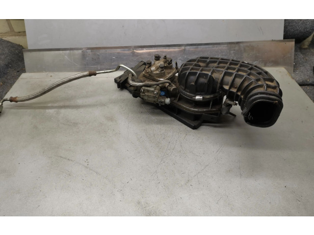 Топливная рампа 0438121011, 026133353 Audi 80 90 B3