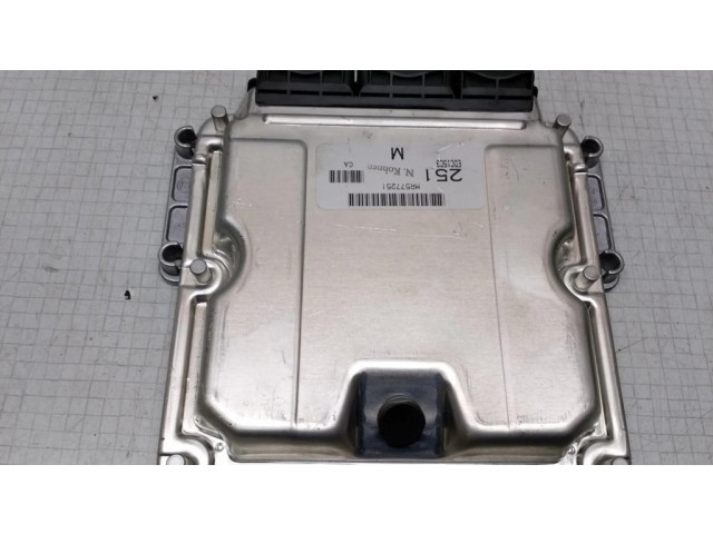 Řídící jednotka 0281011611, MR577251 Mitsubishi Space Star 2004