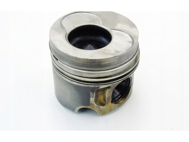 Píst Volkswagen Multivan T5