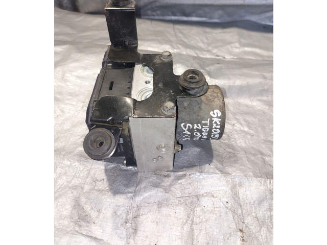 Jednotka ABS 5N0614109P Volkswagen Tiguan 2011