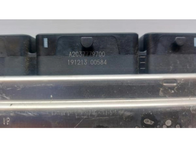 Блок управления двигателя A3C0422630001 Dacia Sandero