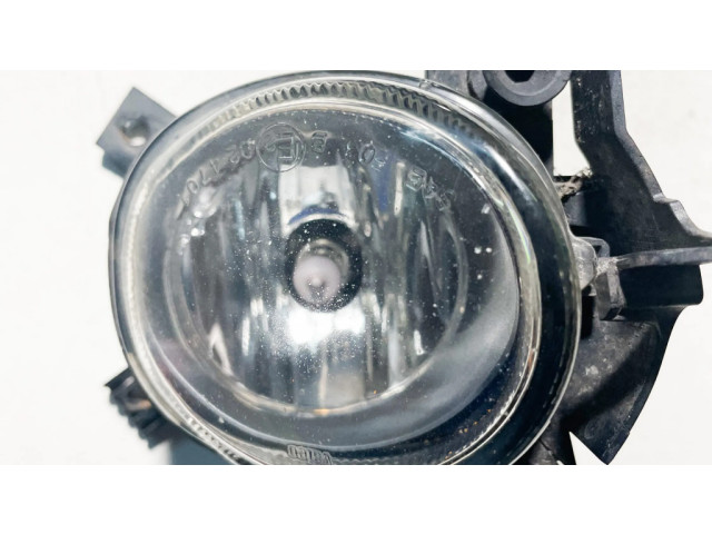 Передняя противотуманная фара