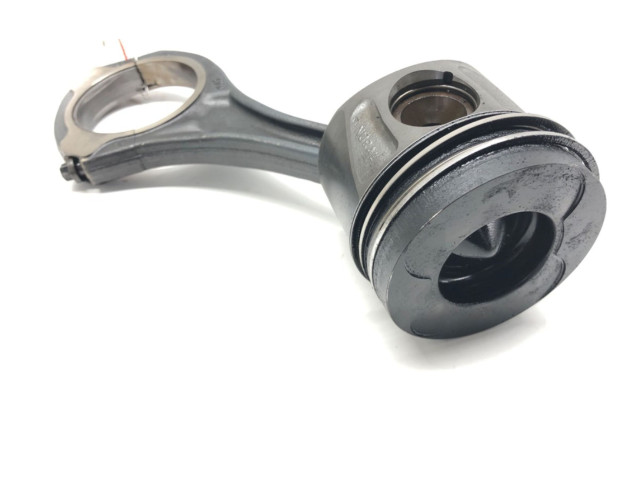 Поршень с шатуном 8340F Jeep Grand Cherokee (WK)