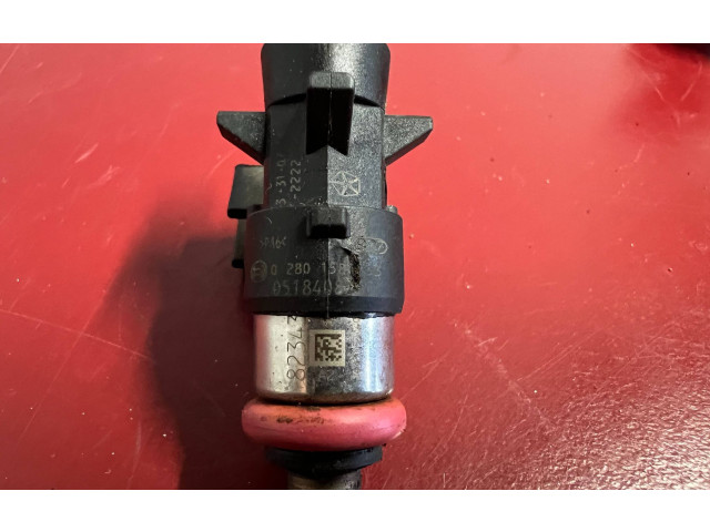 Vstřikovač 0280158233 Chrysler Town & Country V