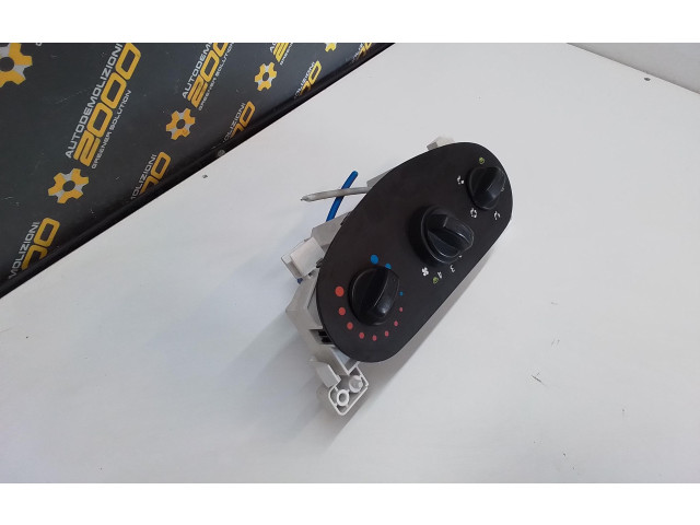 Блок управления климат-контролем    Dacia Duster