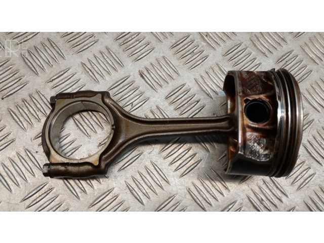 Píst Dodge Durango pro benzínový motor 3.6