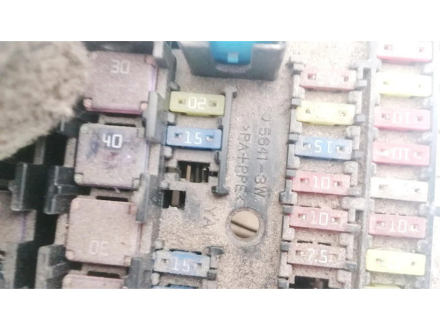 Pojistková skříňka 56413W Mazda 5 2006