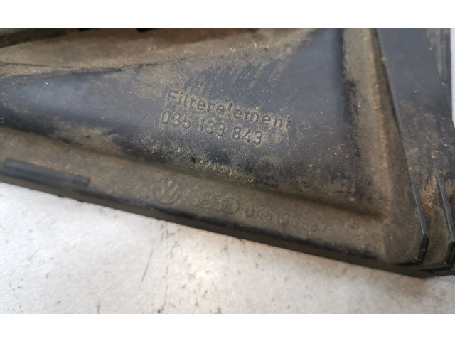 Vstřikovací lišta 0438121076, 051133353 Volkswagen PASSAT B3