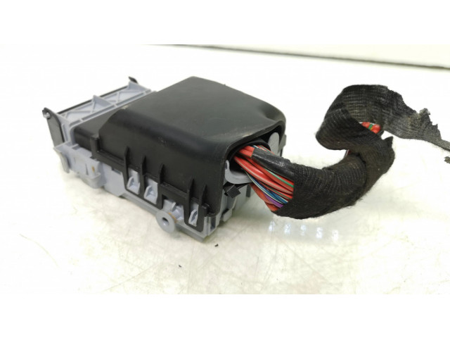 Блок предохранителей 13222786, 13500587 Chevrolet Orlando