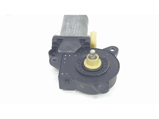 Передний двигатель механизма для подъема окон