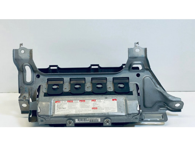 Подушка безопасности для колен 7030A073XA Mitsubishi Lancer X