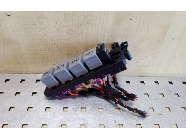 Pojistková skříňka 1K1937503 Audi A3 S3 A3 Sportback 8P 2006