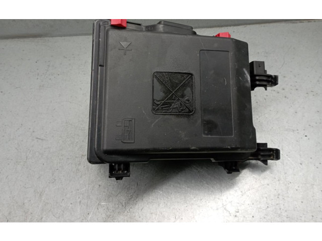 Блок подушек безопасности 9804681980, 9678633380 Opel Combo E