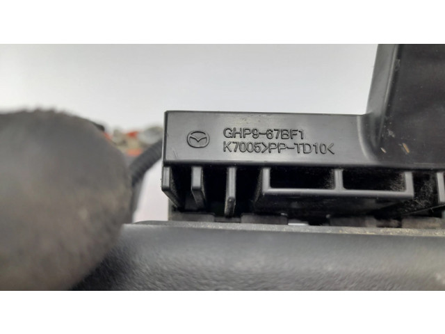 Блок предохранителей KD4766767, KD45675X0C Mazda 6