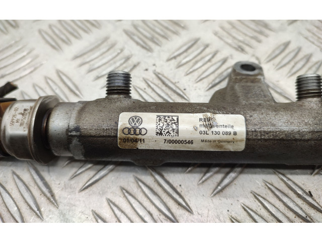 Топливная рампа 03L130089B   Skoda Fabia Mk2 (5J)   для двигателя CAYB